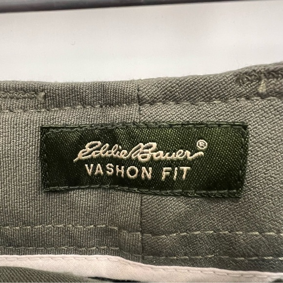 NWT Eddie Bauer Vashon Fit Olive Cropped Straight Leg Pants Size 14 - Picture 7 of 14